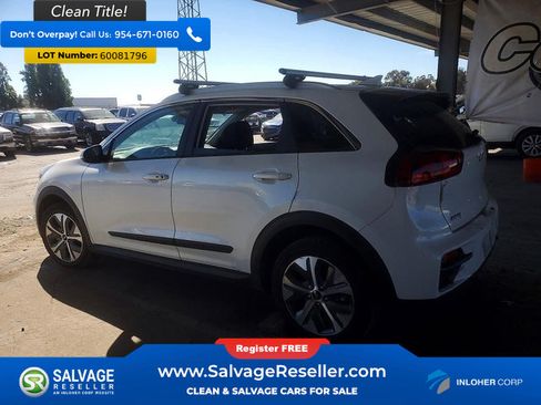 Used 2022 Kia Niro EX FWD image 3