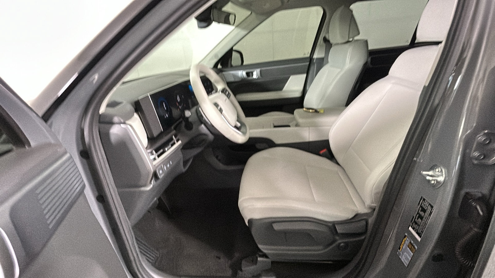 Used 2024 Hyundai Santa Fe SE FWD image 14