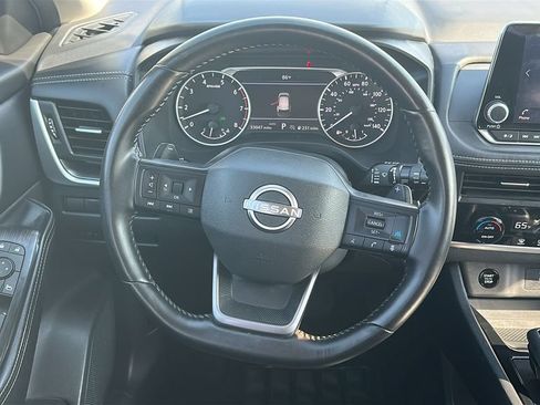 Used 2025 Nissan Rogue SV AWD/4WD image 22