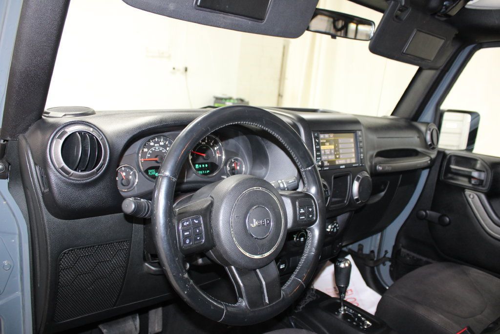Used 2015 Jeep Wrangler Unlimited Sport AWD/4WD image 28