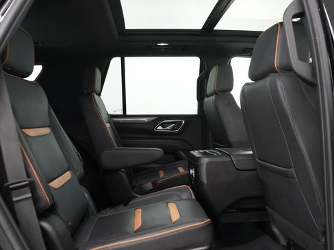 Used 2023 GMC Yukon AT4 AWD/4WD image 12