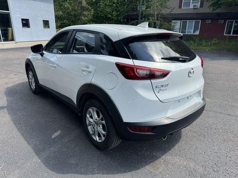 Used 2016 MAZDA CX-3 Touring w/ Premium Package FWD image 3