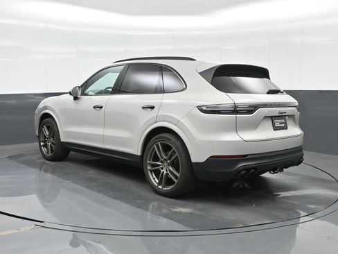 Certified 2023 Porsche Cayenne Platinum Edition AWD/4WD image 3