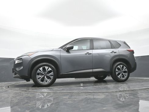 Used 2023 Nissan Rogue SV image 39