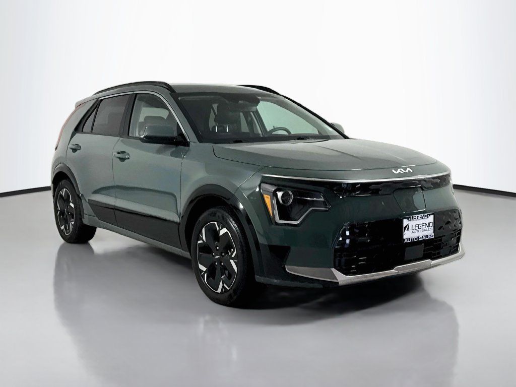 Used 2023 Kia Niro Wind w/ Wind Preserve Package FWD image 4