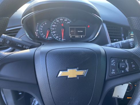 Used 2017 Chevrolet Trax LS w/ LPO, Cargo Package image 10