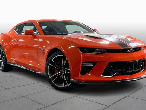 Used 2018 Chevrolet Camaro SS w/ Hot Wheels Edition image 2