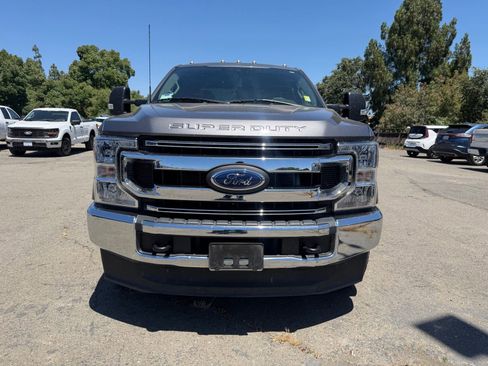 Used 2022 Ford F250 XL w/ STX Appearance Package AWD/4WD image 8