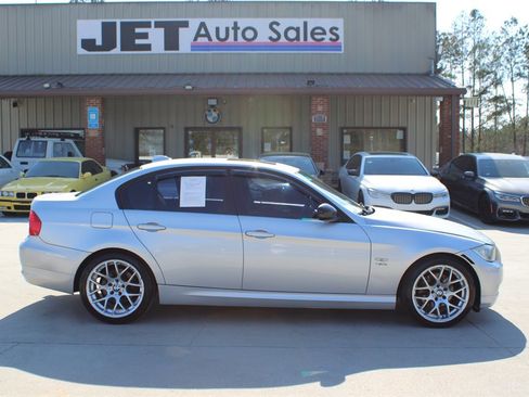 Used 2009 BMW 328i xDrive Sedan image 8