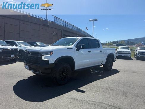 New 2026 Chevrolet Silverado 1500 ZR2 w/ ZR2 Bison Edition AWD/4WD image 3