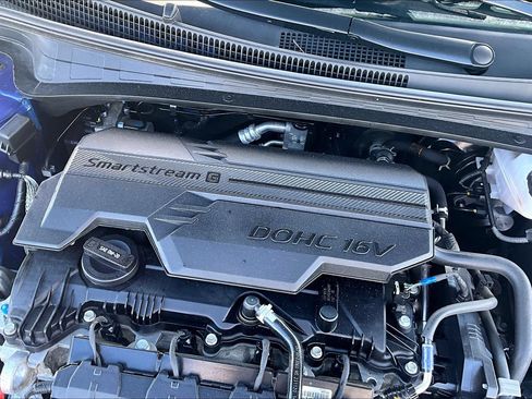 Used 2024 Hyundai Elantra Limited FWD image 30