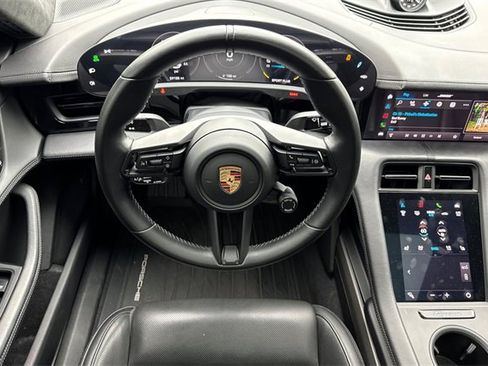 Used 2022 Porsche Taycan GTS image 16