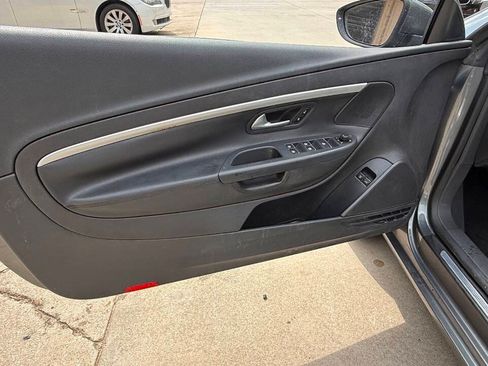Used 2012 Volkswagen Eos Komfort FWD image 31