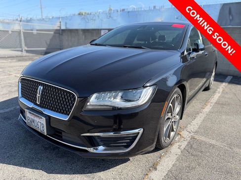 Used 2019 Lincoln MKZ Reserve w/ Reserve Plus Package FWD image 3