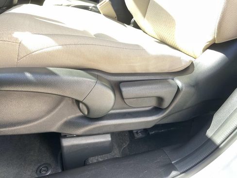 Used 2016 Honda CR-V SE image 18