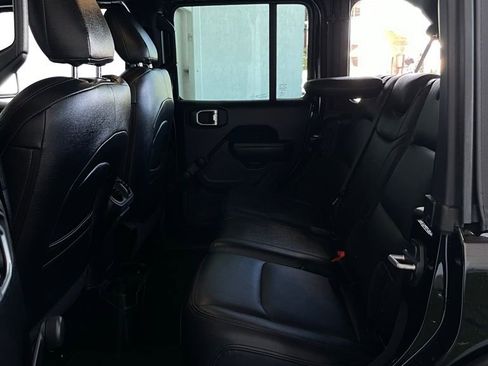 Used 2022 Jeep Wrangler Unlimited Sport image 27