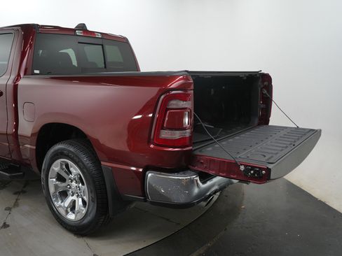 Used 2019 RAM 1500 Big Horn AWD/4WD image 18