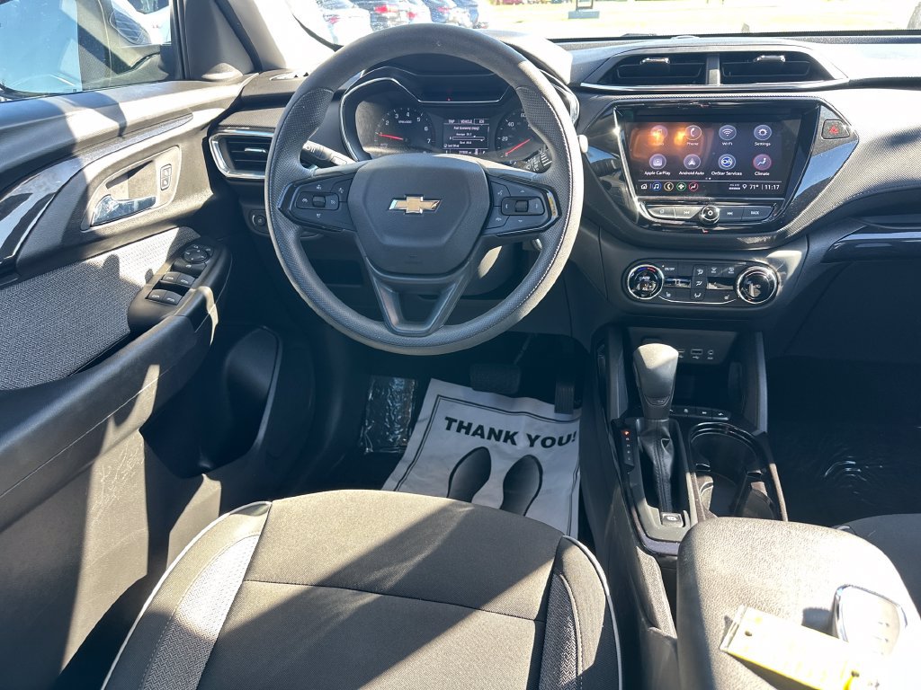Used 2023 Chevrolet TrailBlazer LT w/ Convenience Package FWD image 16
