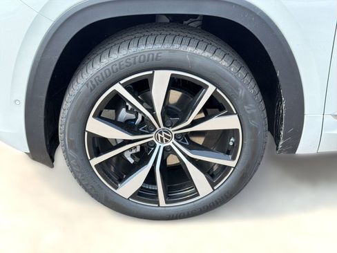 New 2026 Volkswagen Atlas SEL Premium R-Line AWD/4WD image 12
