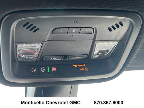 Certified 2023 Chevrolet Traverse LT FWD image 20