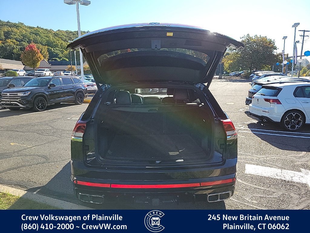 Certified 2024 Volkswagen Atlas Cross Sport SEL R-Line w/ Adventure Package AWD/4WD image 55