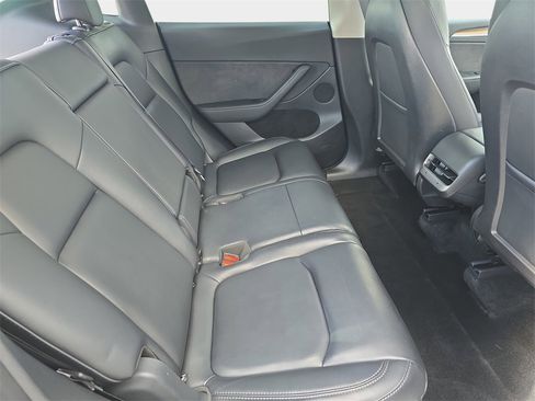 Used 2023 Tesla Model Y Long Range image 13
