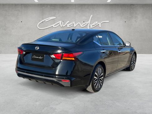 Used 2023 Nissan Altima 2.5 SV image 19