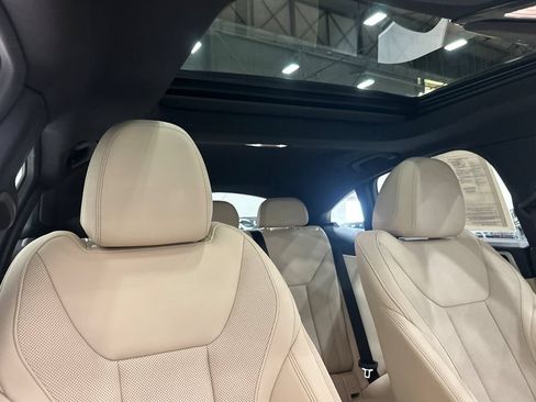 Used 2023 BMW i4 eDrive35 w/ Premium Package RWD image 18