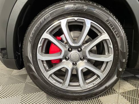 Used 2018 Maserati Levante AWD/4WD image 16