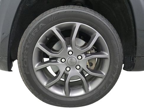 Used 2020 Jeep Grand Cherokee High Altitude image 28