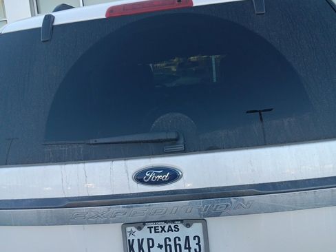 Certified 2017 Ford Expedition XLT w/ Equipment Group 201A image 10