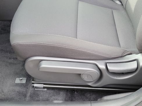 New 2025 Hyundai Kona SE image 15