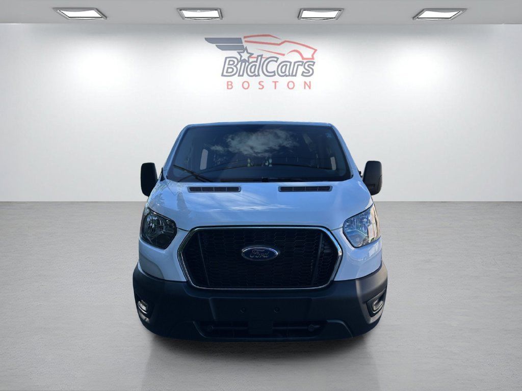 Used 2025 Ford Transit 250 Low Roof w/ Exterior Upgrade Package RWD image 2