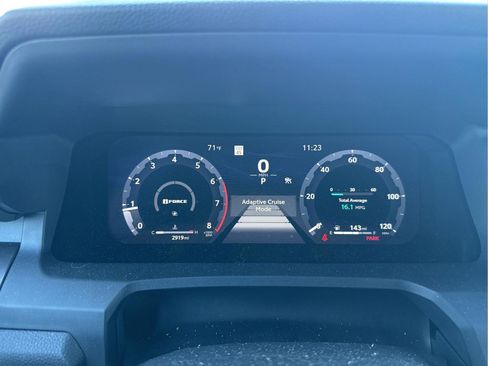 Used 2025 Toyota Tacoma TRD Sport image 14