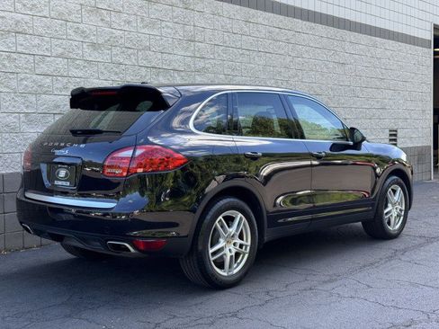 Used 2013 Porsche Cayenne S AWD/4WD image 3