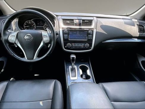 Used 2018 Nissan Altima 2.5 SR w/ SR Midnight Edition FWD image 7