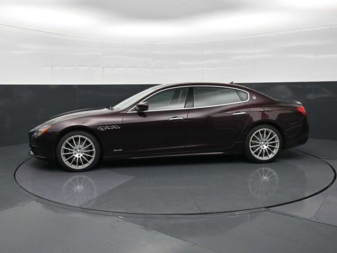Used 2018 Maserati Quattroporte S GranLusso RWD image 2