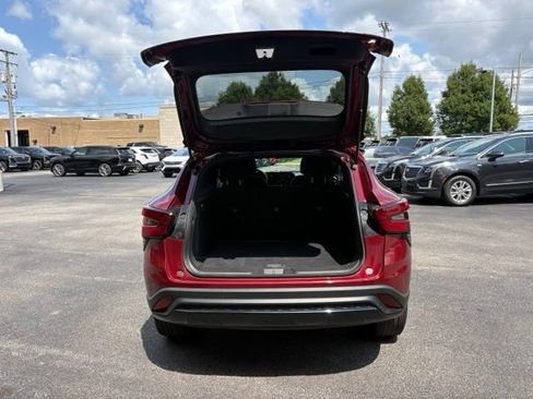 Used 2024 Chevrolet Trax RS w/ Driver Confidence Package FWD image 6