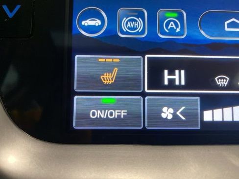 Used 2023 Subaru Outback Onyx Edition image 18