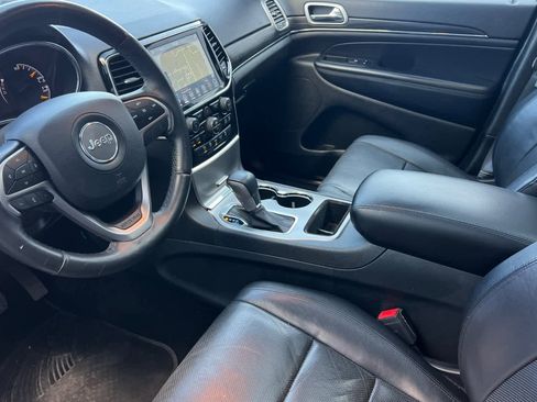 Used 2019 Jeep Grand Cherokee Limited w/ Luxury Group II image 12