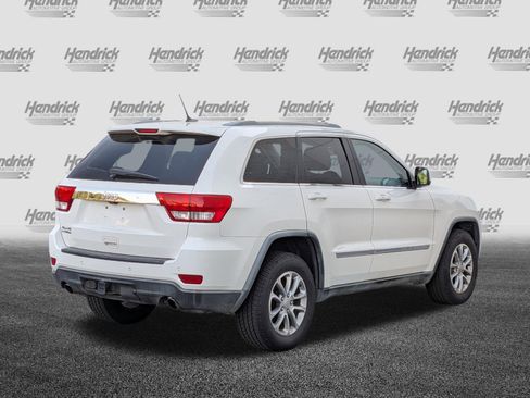Used 2011 Jeep Grand Cherokee Laredo AWD/4WD image 10