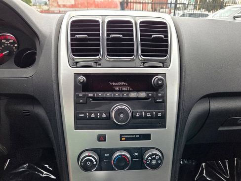 Used 2012 GMC Acadia SLE FWD image 15