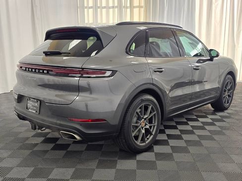 Certified 2025 Porsche Cayenne image 7