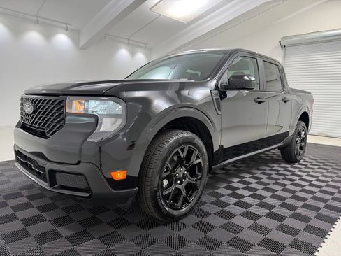 Used 2025 Ford Maverick XLT w/ XLT Luxury Package AWD/4WD image 3