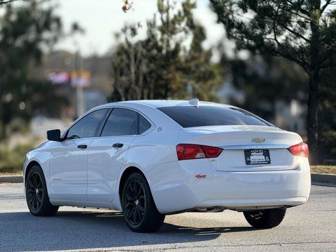 Used 2018 Chevrolet Impala LT image 9