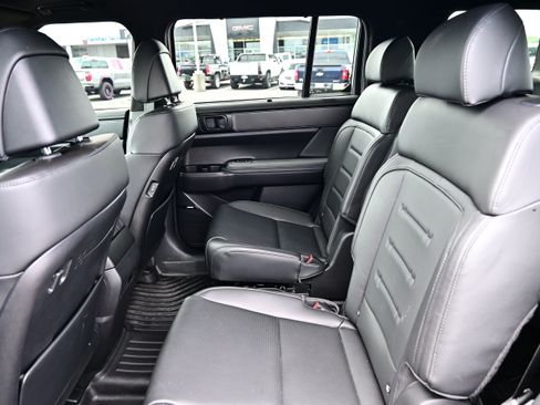 Used 2024 Hyundai Santa Fe Calligraphy AWD/4WD image 15