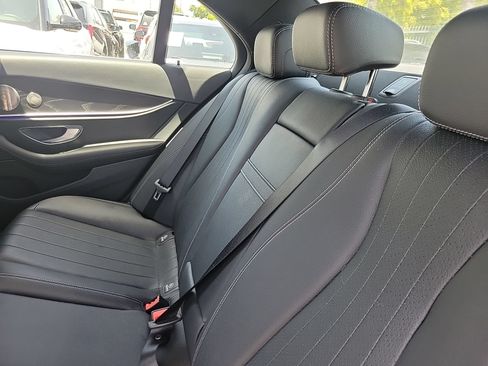 Used 2023 Mercedes-Benz E 350 4MATIC Sedan image 18
