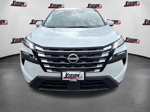 Certified 2026 Nissan Rogue SV AWD/4WD image 2