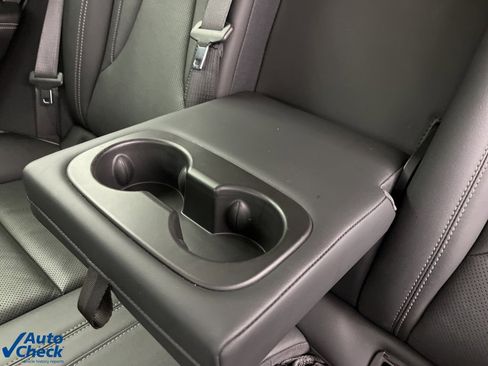 Used 2023 Buick Envision Essence image 25