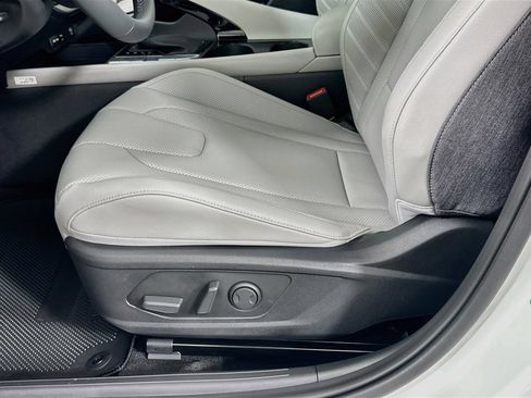 New 2026 Hyundai Elantra Limited FWD image 20